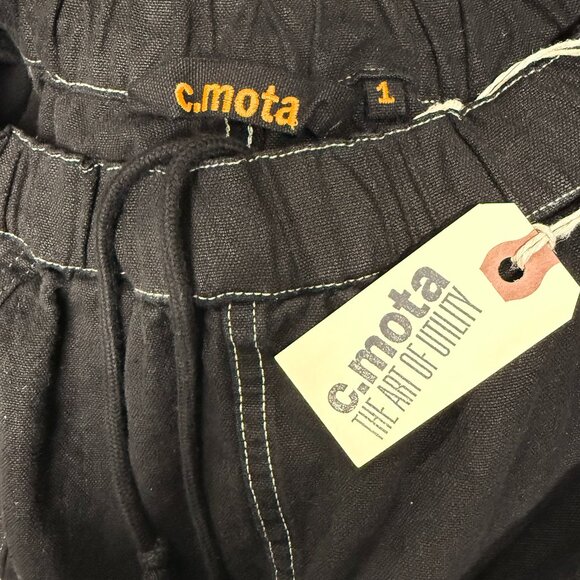 Black Utility Skirt with oversized cargo pockets, Size 1/Small - Picture 5 of 5